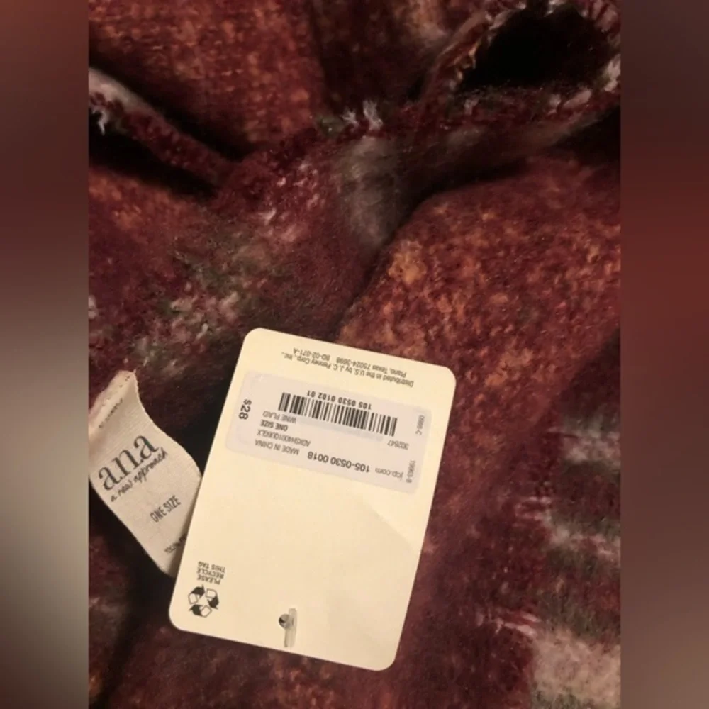 A.N.A oversized warm and cozy scarf maroon print OS